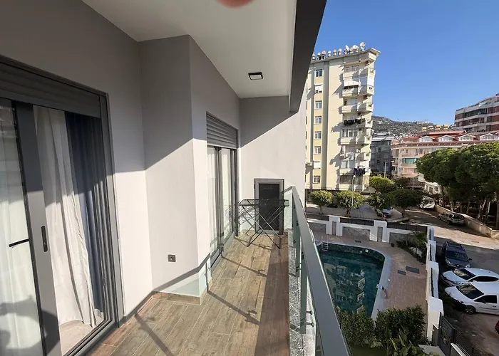 премиум-класса на пляже клеопатра דירה אלאניה